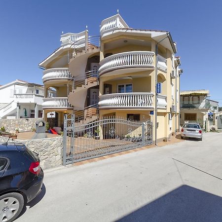 Apartmani Ana Juricev Vodice Dış mekan fotoğraf