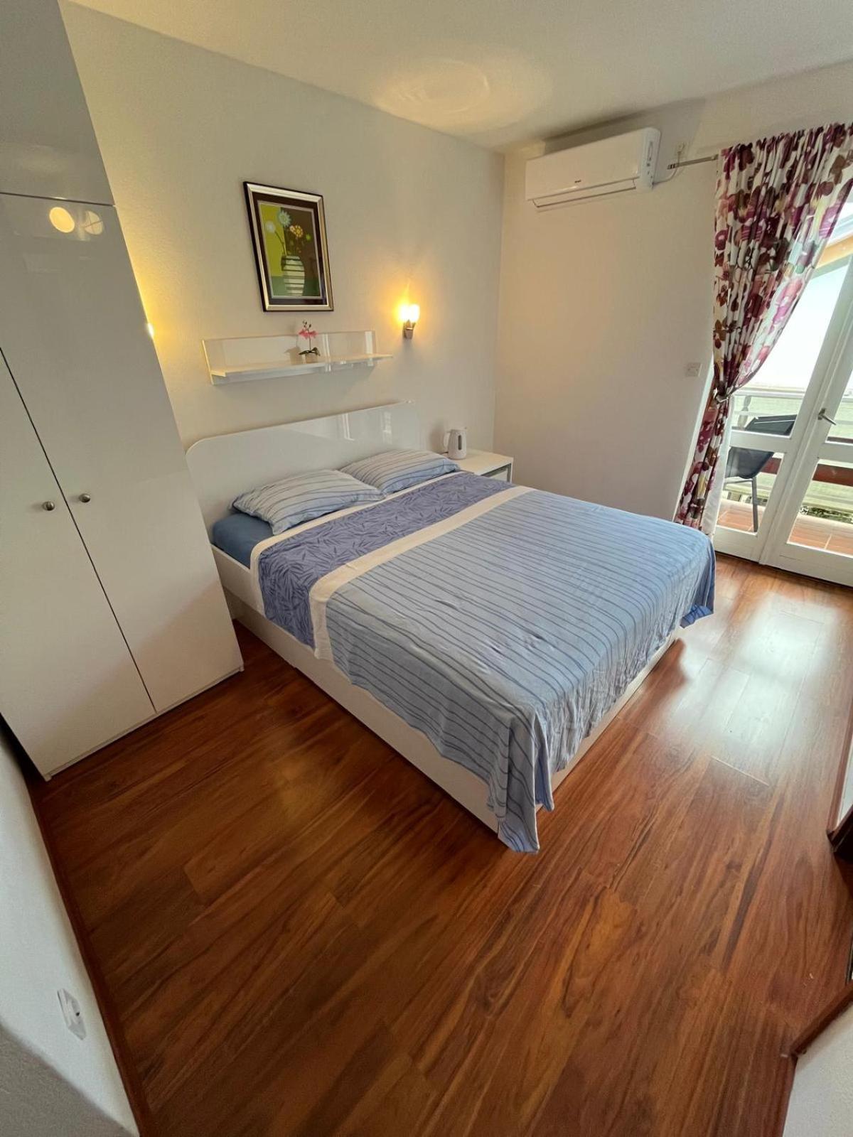 Apartmani Ana Juricev Vodice Dış mekan fotoğraf