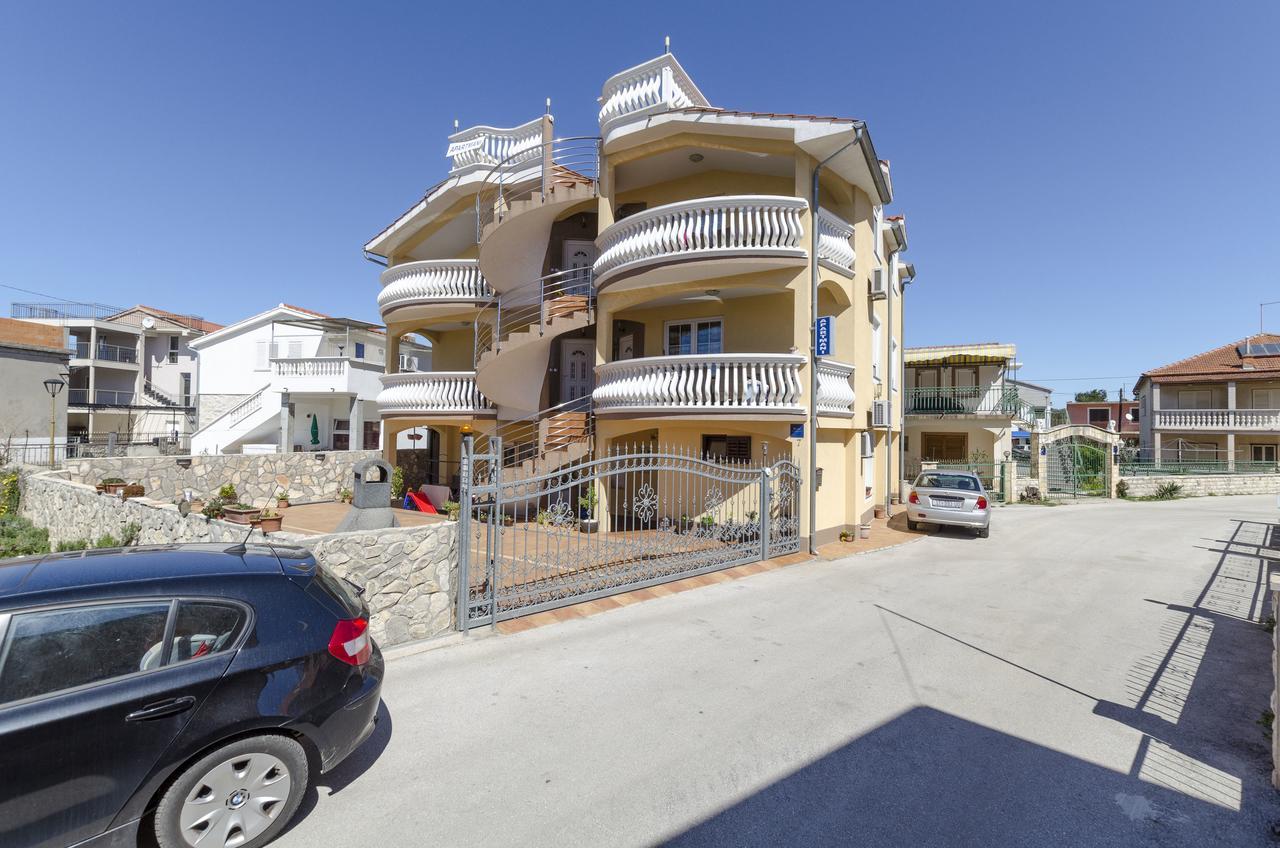 Apartmani Ana Juricev Vodice Dış mekan fotoğraf